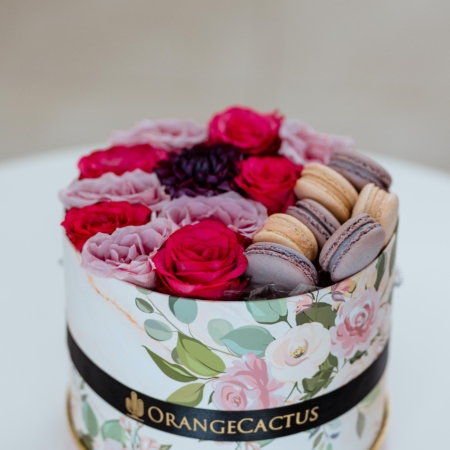 Floral Macaroon Box